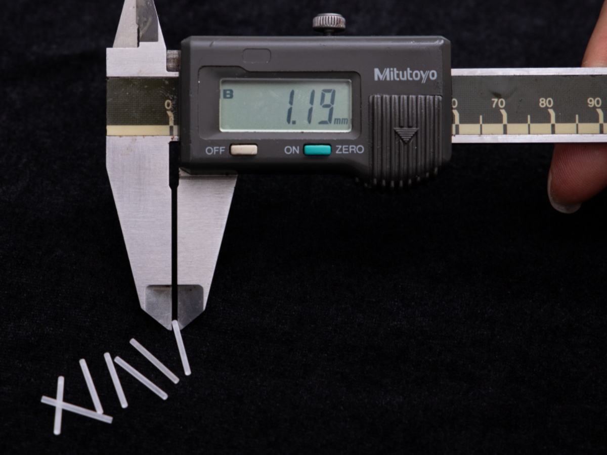 Rod Lens Φ1.19mm measured with Mitutoyo caliper