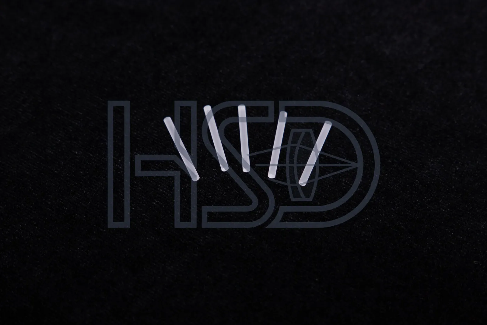 Uncoated white rod lens blank — 40/20 surface, ready for coating